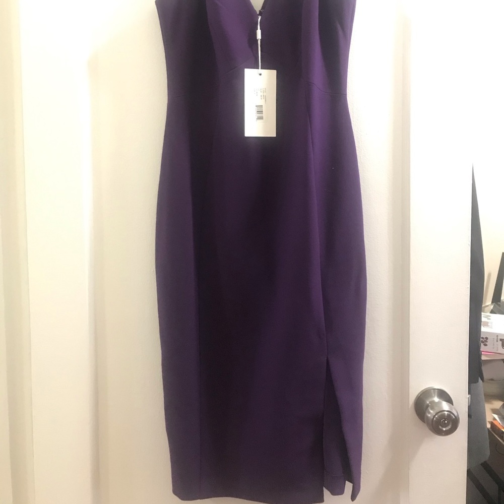 Dress - Picture 3 of 4